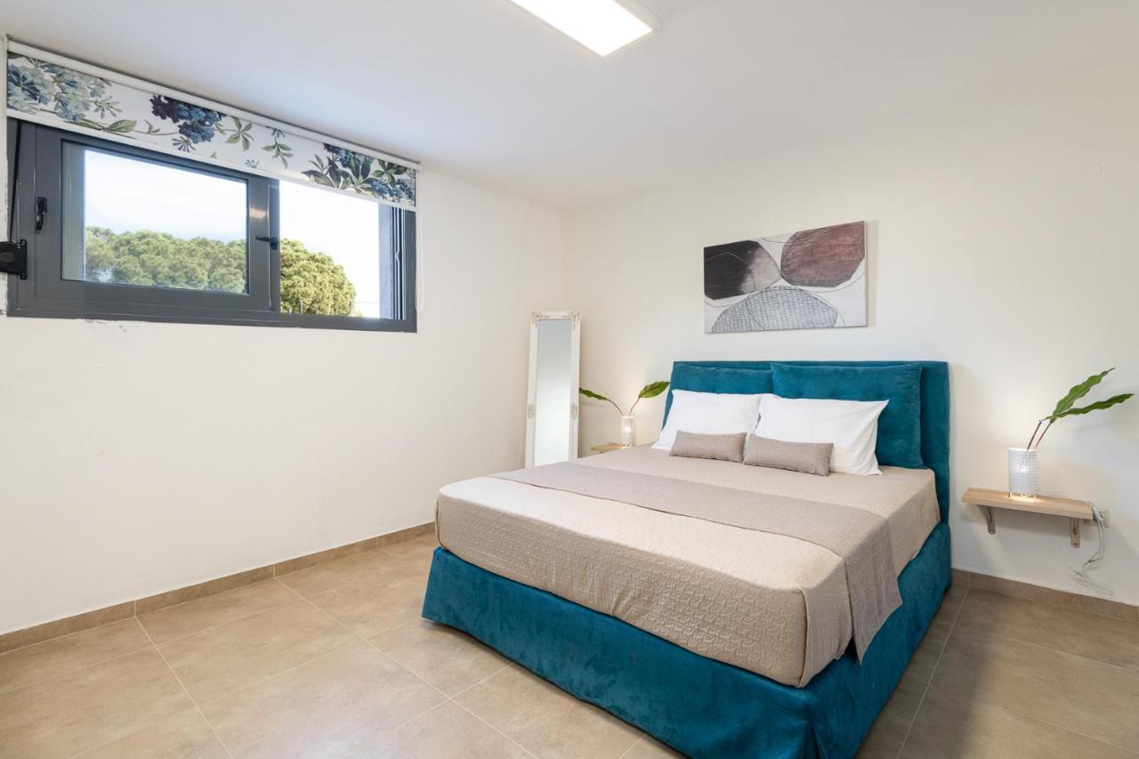 #flh - Amalthia & αthena Beachfront In