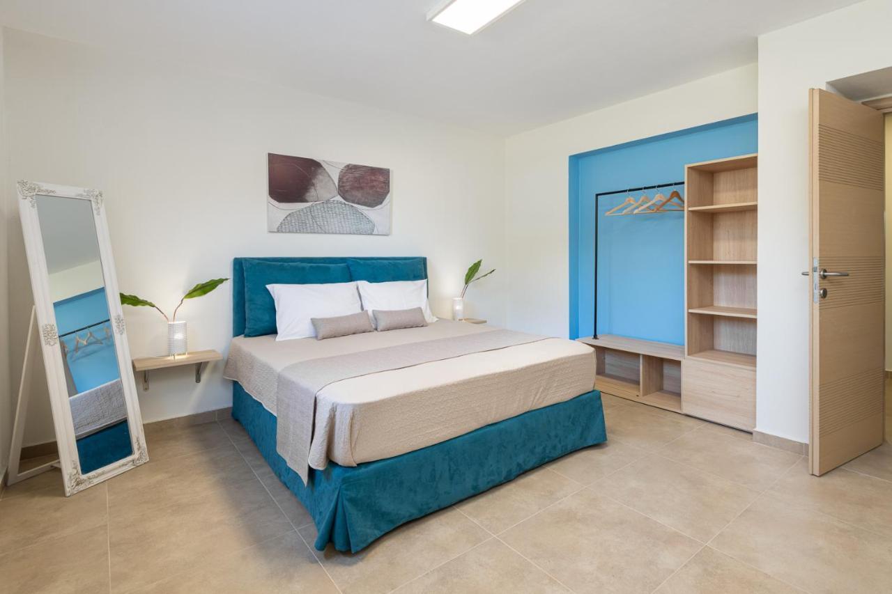 #flh - Amalthia & αthena Beachfront In Holiday home Pefkochori