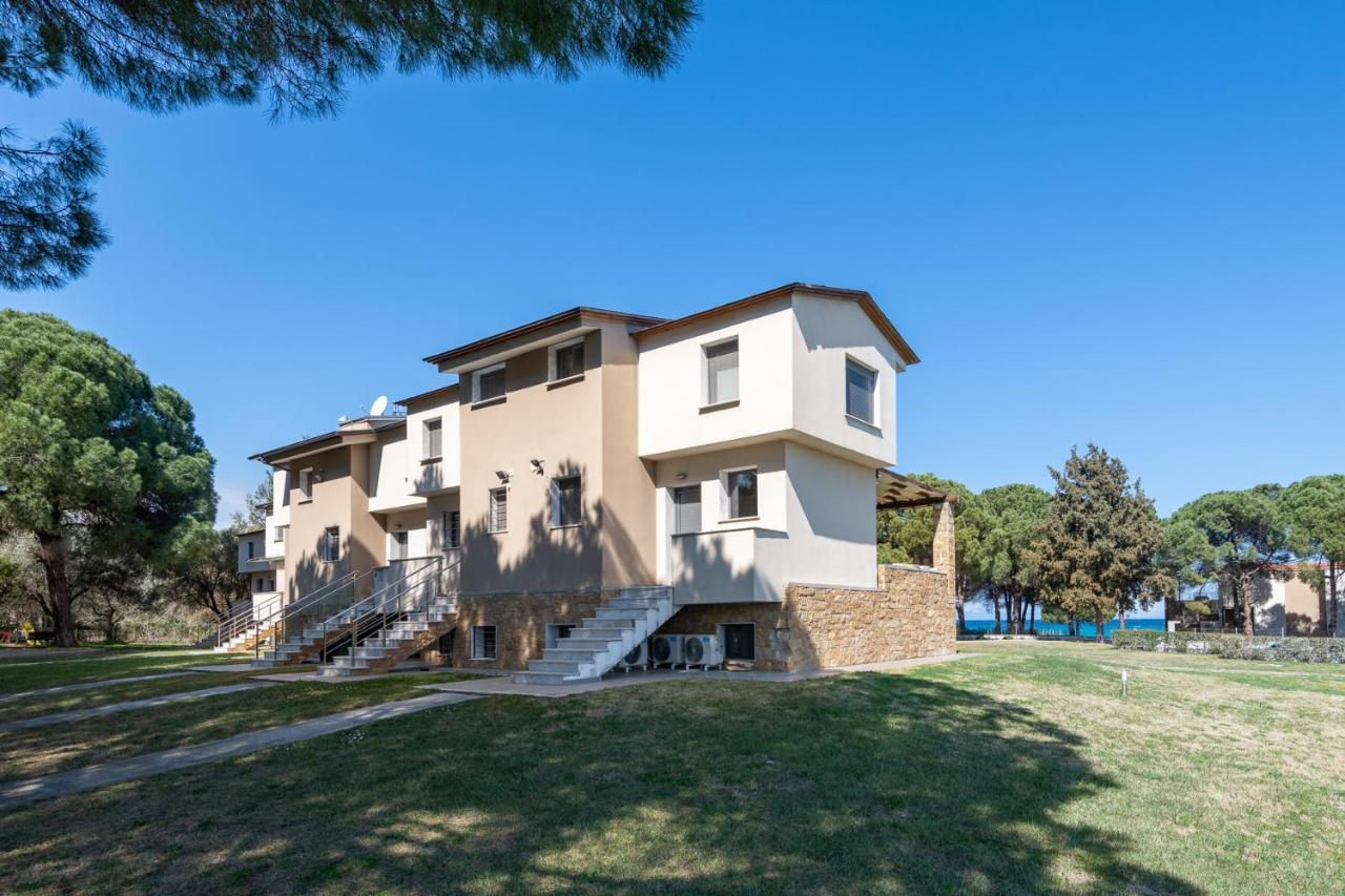 #flh - Amalthia & αthena Beachfront In *