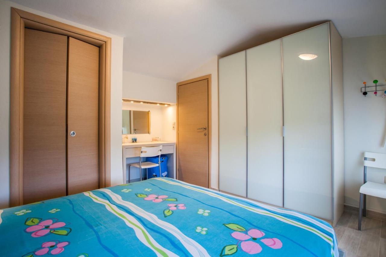 #flh - Amalthia & αthena Beachfront In Holiday home